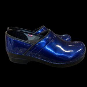 Sanita Womens Professional Clogs Patent Metallic Blue size 39